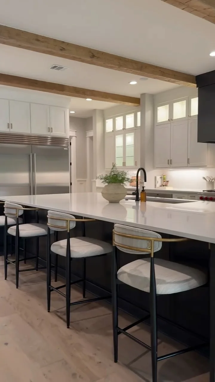 A custom kitchen built by Tredway Custom Homes