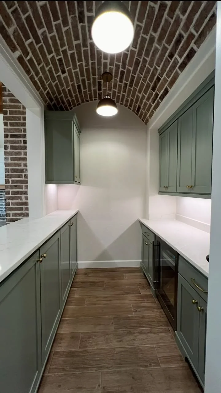 A living, dining or built in space in a Tredway custom home