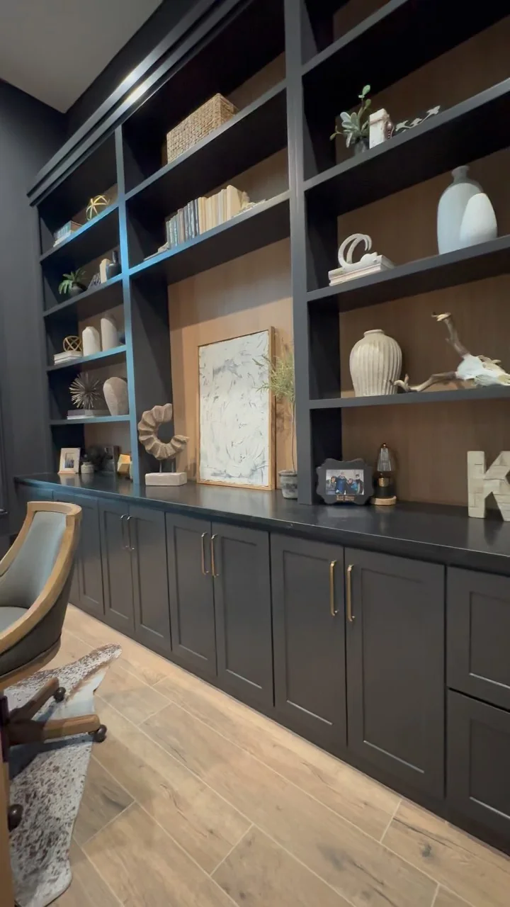 A living, dining or built in space in a Tredway custom home